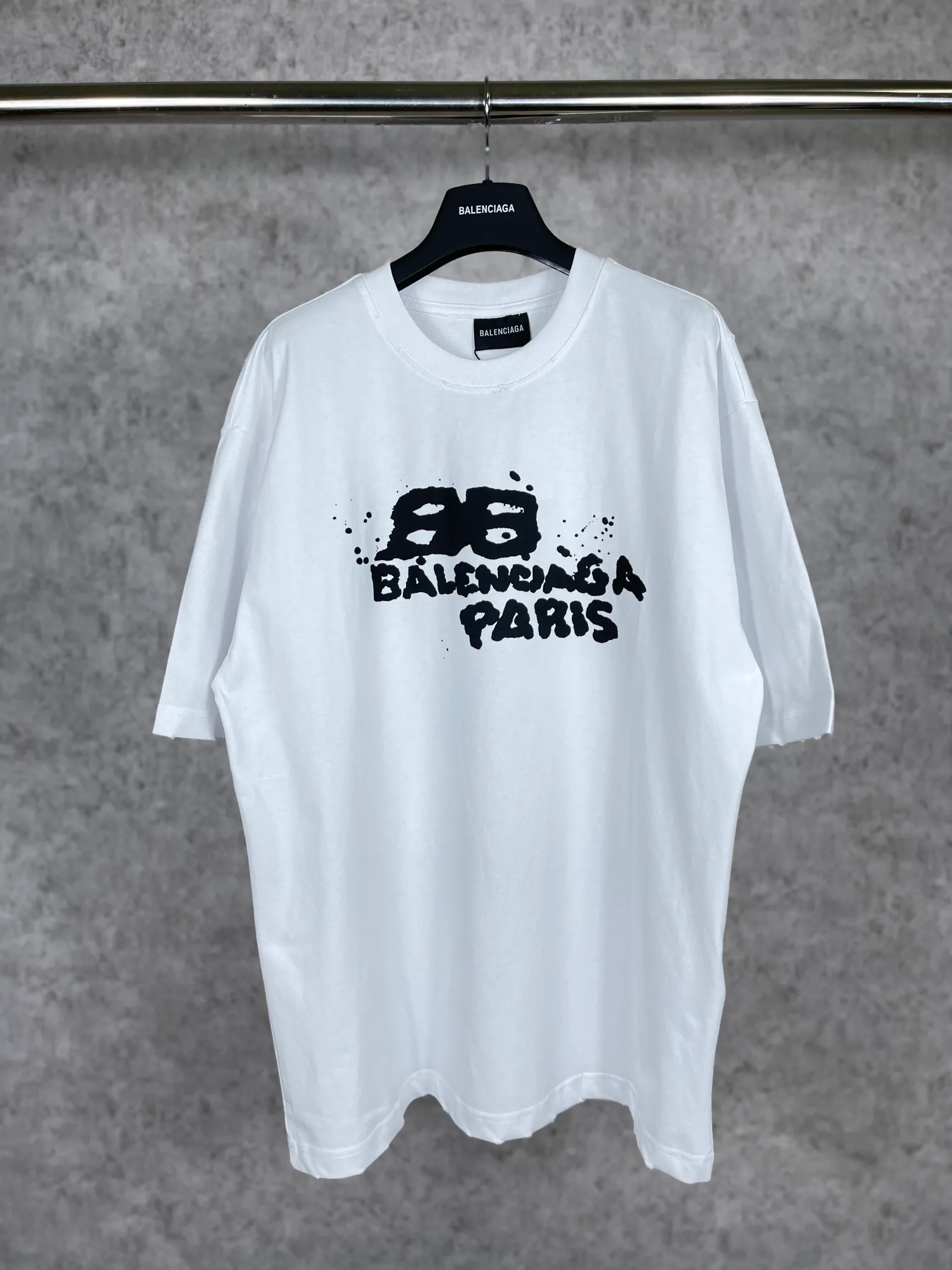 【 . Quality】BALENCI*GA/ BALENCI*GA#BB T .2023 . ZP . 260 ， . . . . Color Change。 。 㮋 . . . . OS . Same Style ：BL 223001 ：Black，White， ，Pink Size：XS S M L